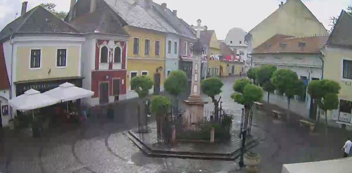 Главная торговая площадь (Fő tér)