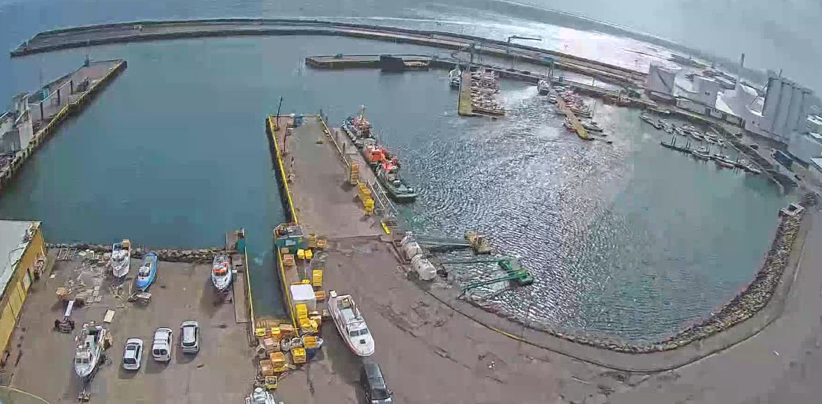 Вид на гавань и морской порт