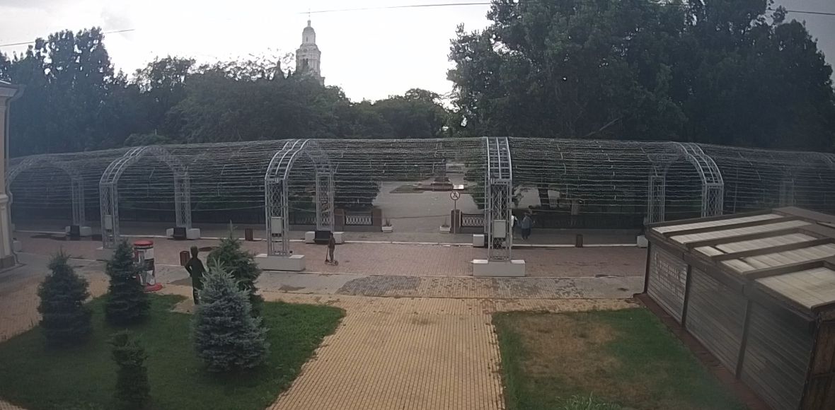 Центральный сквер Братский сад