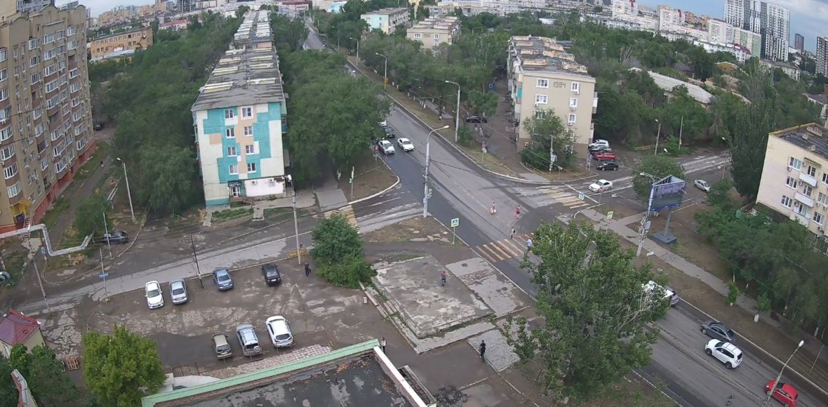 Улица Боевая в районе жилой застройки