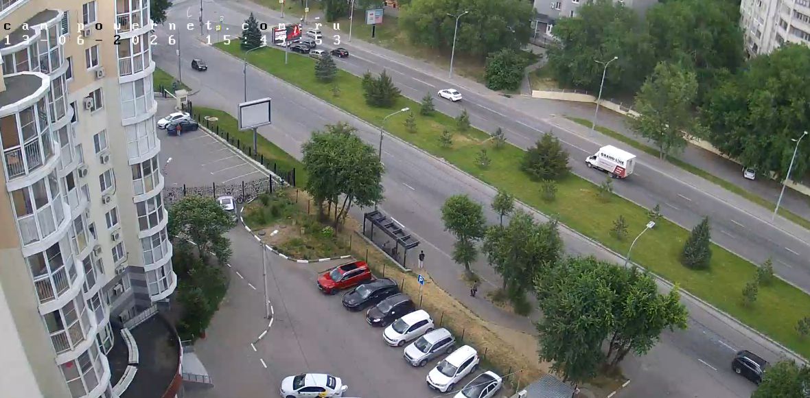 Перекресток улиц Хиросимы и Пархоменко