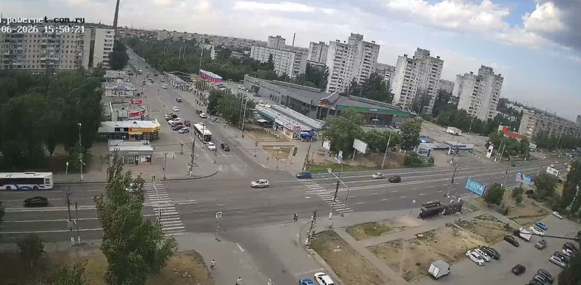 Перекресток улиц Кастерина и Николая Отрады (альтернативный вид)