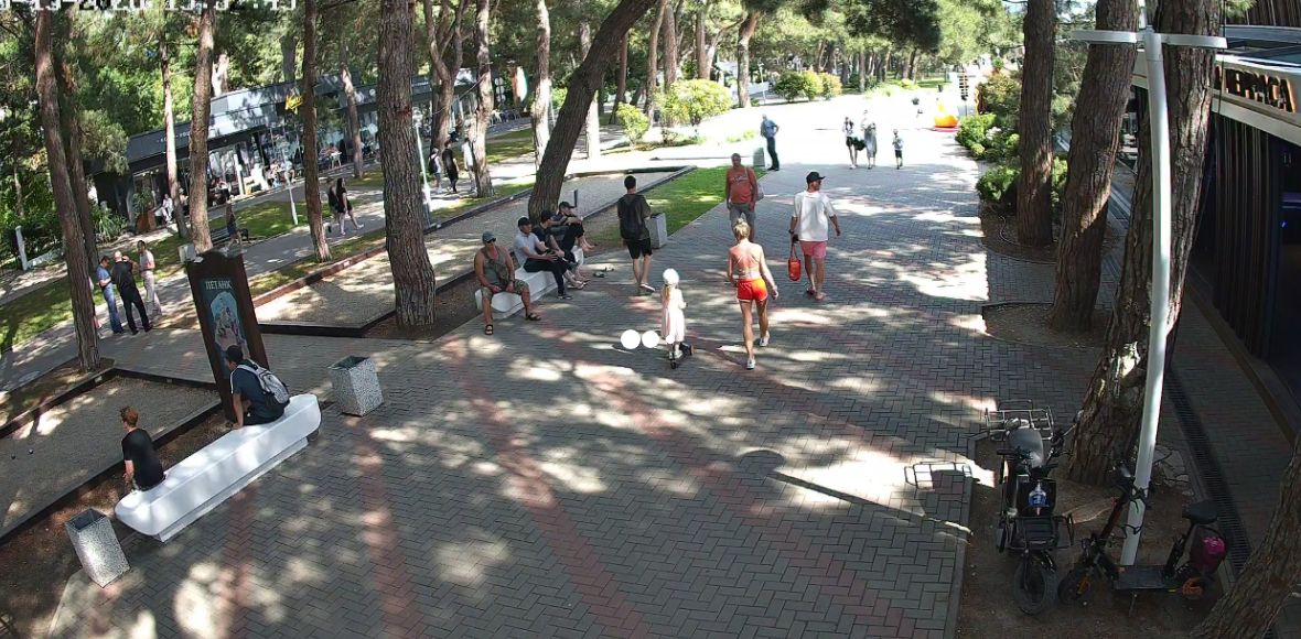 Вид на Лермонтовский бульвар