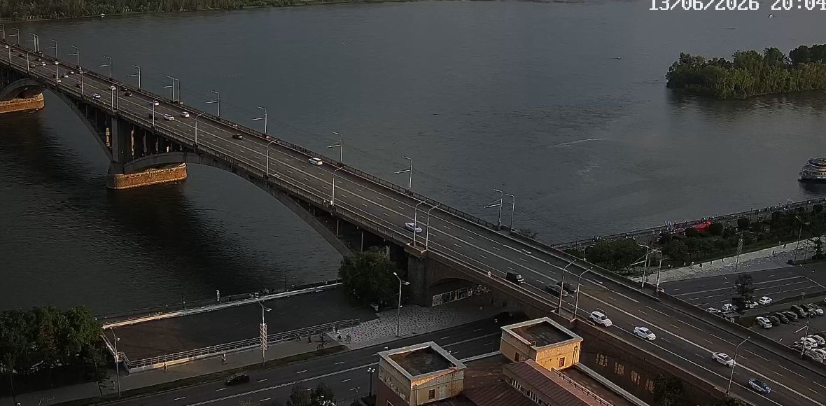 Вид на Коммунальный мост