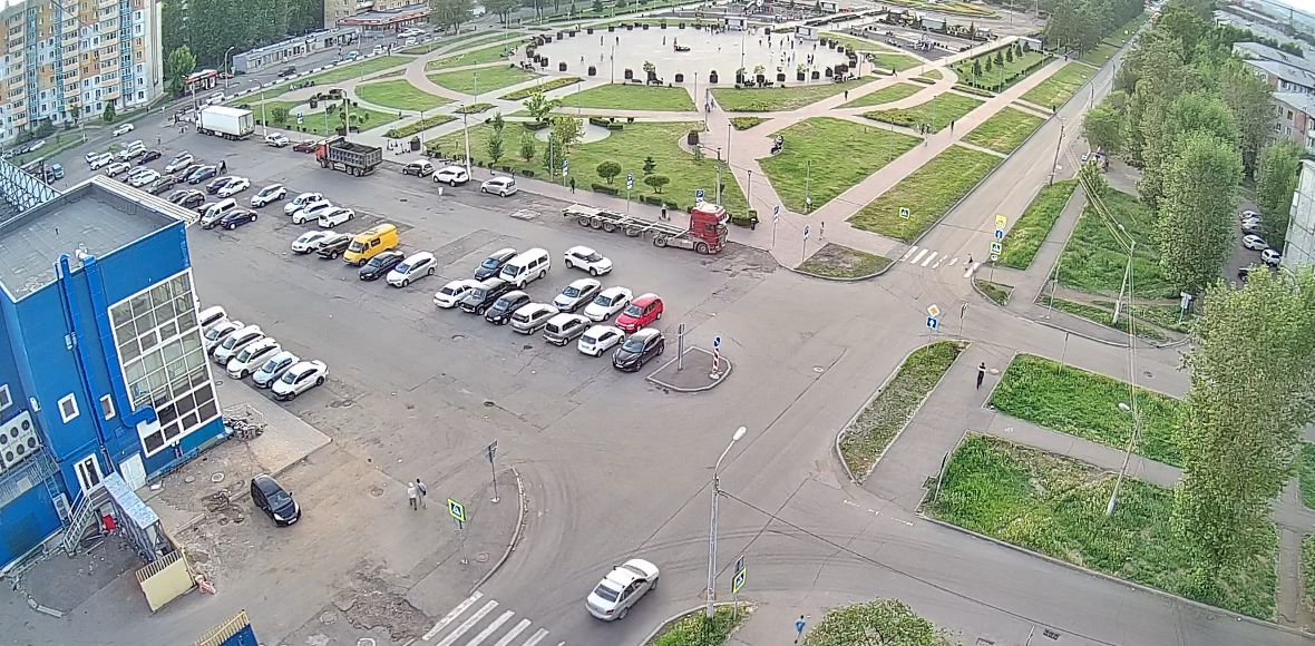 Площадь у сквера Космонавтов