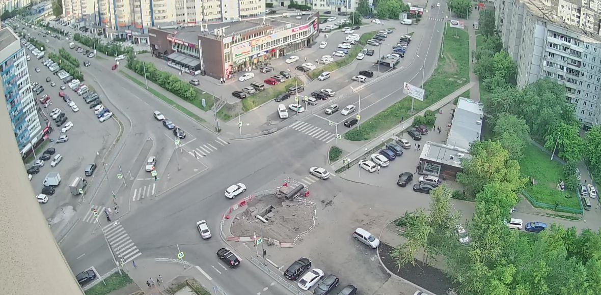 Панорама Ярыгинского проезда и улицы Карамзина