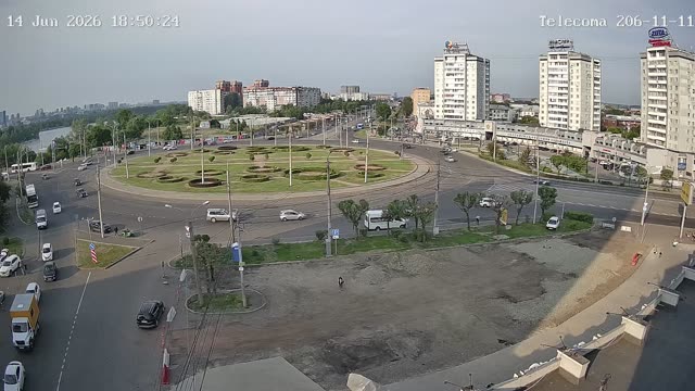 Панорамный вид на Предмостную площадь