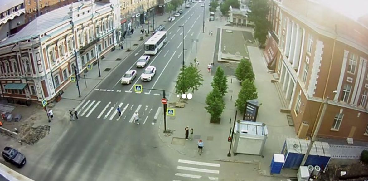 Перекресток проспекта Мира и улицы Диктатуры Пролетариата