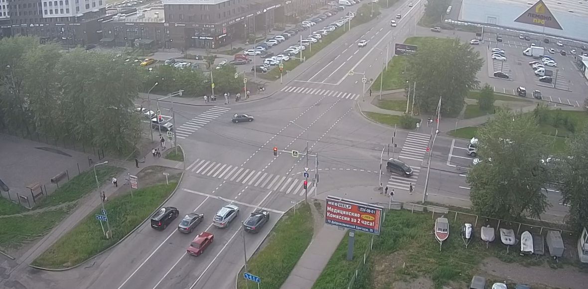 Перекресток улиц Алексеева и 78 Добровольческой Бригады