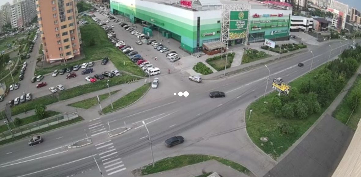 Вид на ТЦ «Зеленый»