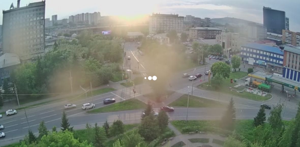 Перекресток улиц Робеспьера и Республики