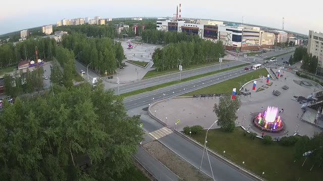 Вид на площадь Нефтяников