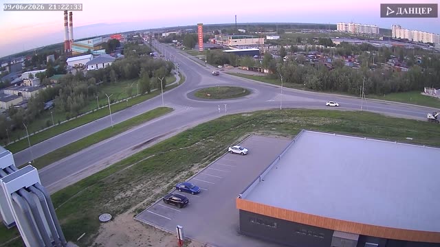 Кольцевой перекресток улиц Ханты-Мансийская и Интернациональная