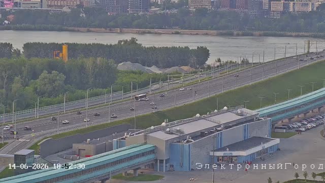 Ледовая арена «Сибирь-Арена»