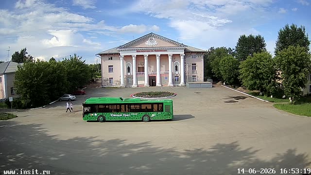 Вид на ДК имени Маяковского