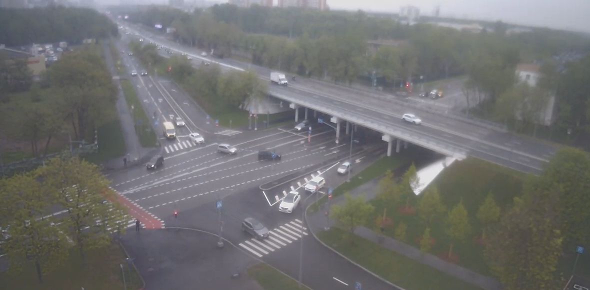 Москва: Волгоградский проспект у пересечения с улицей Академика Скрябина