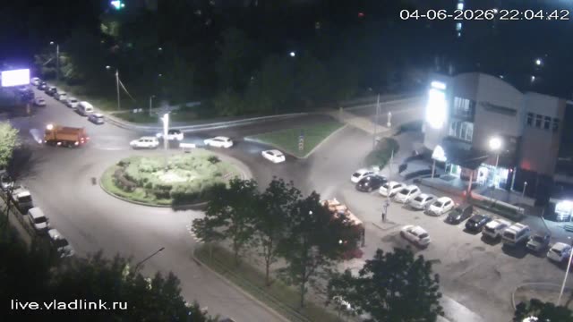 Владивосток: Кольцо Толстого (перекрёсток улицы Толстого и проспекта Красного Знамени)