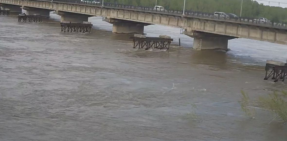 Новокузнецк: Кузнецкий мост через реку Томь