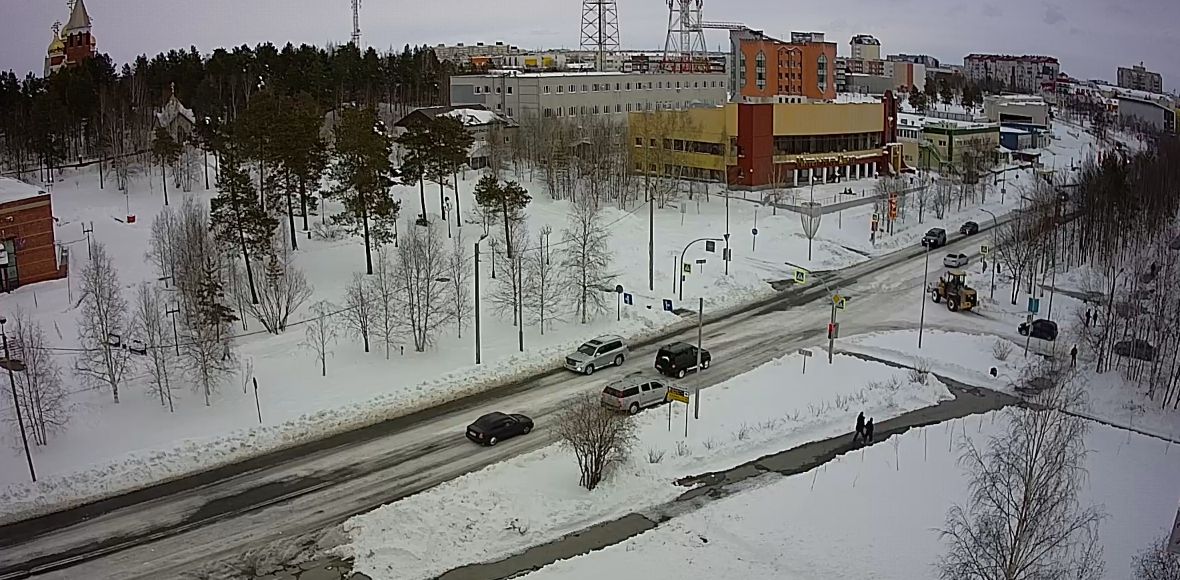 Перекресток ул. Холмогорская и проспекта Мира
