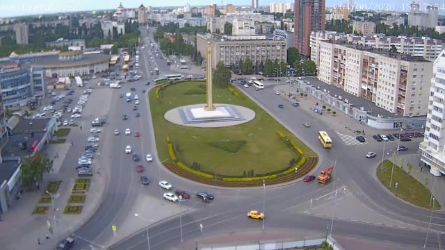 В центре событий: площадь Победы в Липецке