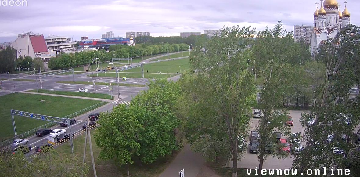 В движении: Перекресток улиц Юбилейной и Ленина в Тольятти