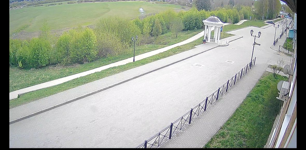 Вельск: Ротонда и панорама реки Ваги с Набережной улицы