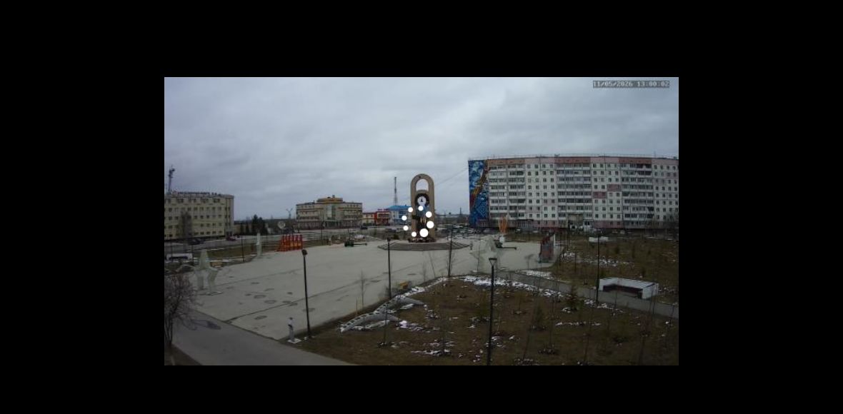 Усинск: Памятник «Защитникам Отечества» (Трёх поколений)