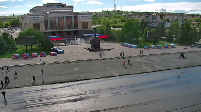 Комсомольская площадь в Орске