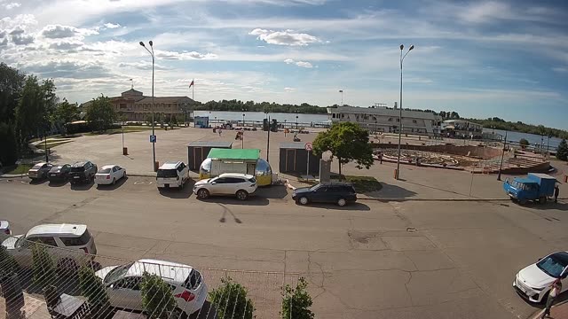 Волжский променад: Улица Максима Горького в Астрахани